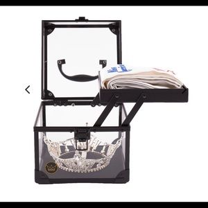 Pageant crown box